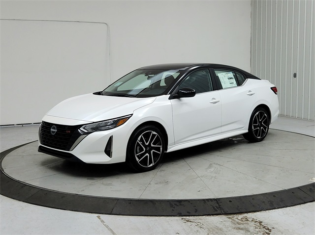 2025 Nissan Sentra SR photo 3