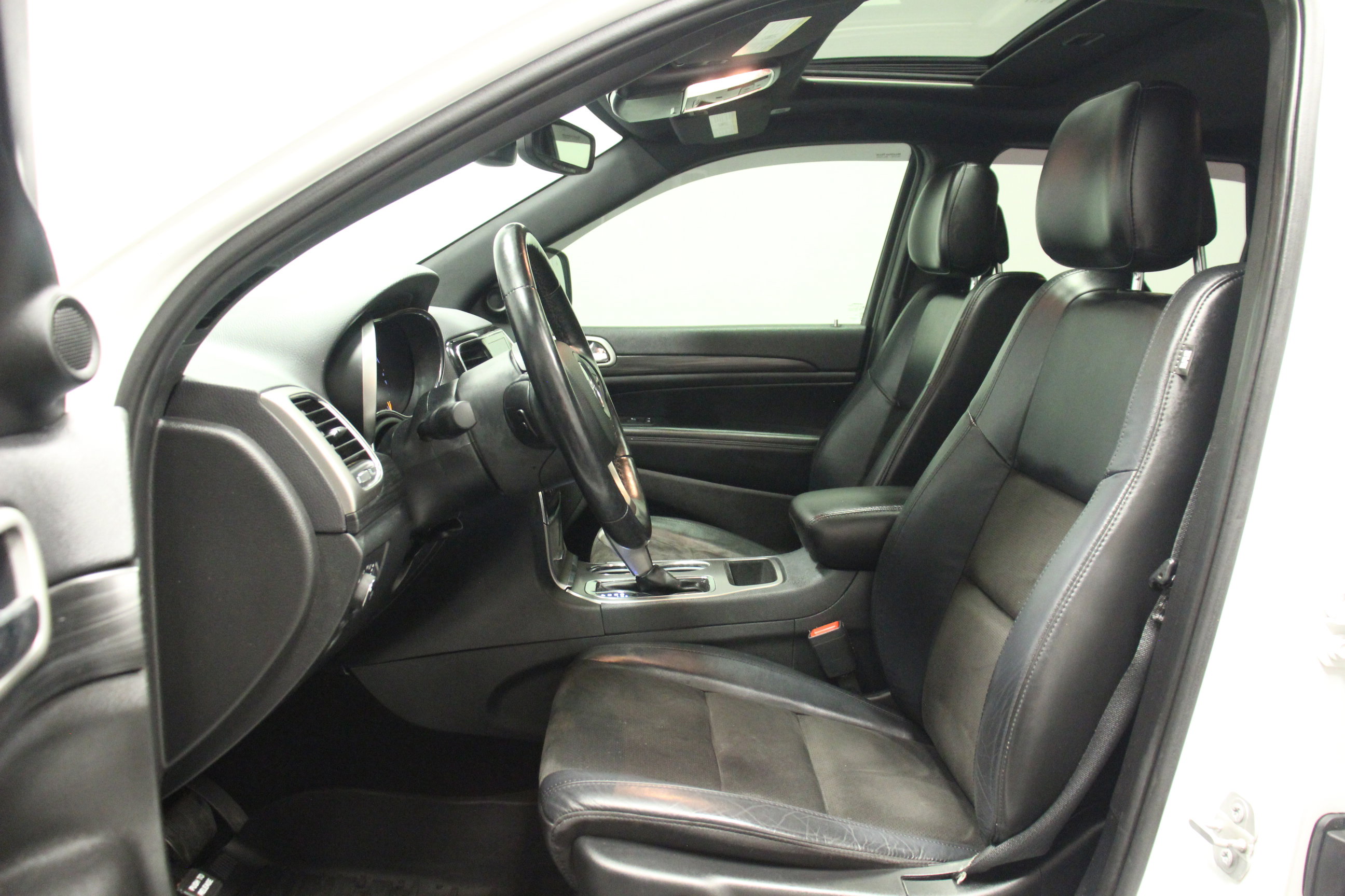 2020 Jeep Grand Cherokee Altitude photo 14