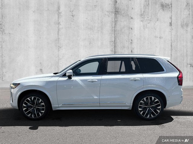 2026 Volvo XC90 B6 AWD Plus Bright Theme 7-Seater
