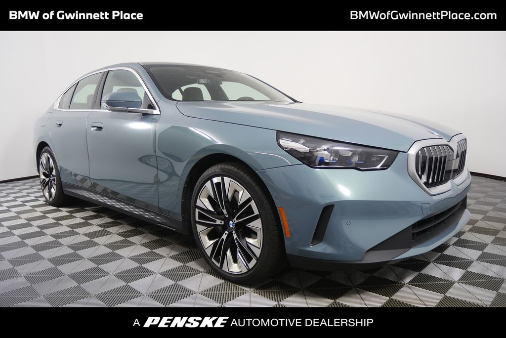 2025 BMW 5 Series 540i's photo