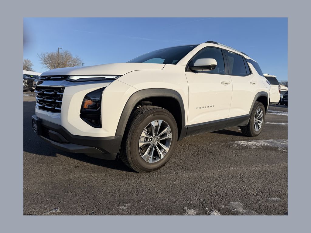 2025 Chevrolet Equinox LT's photo