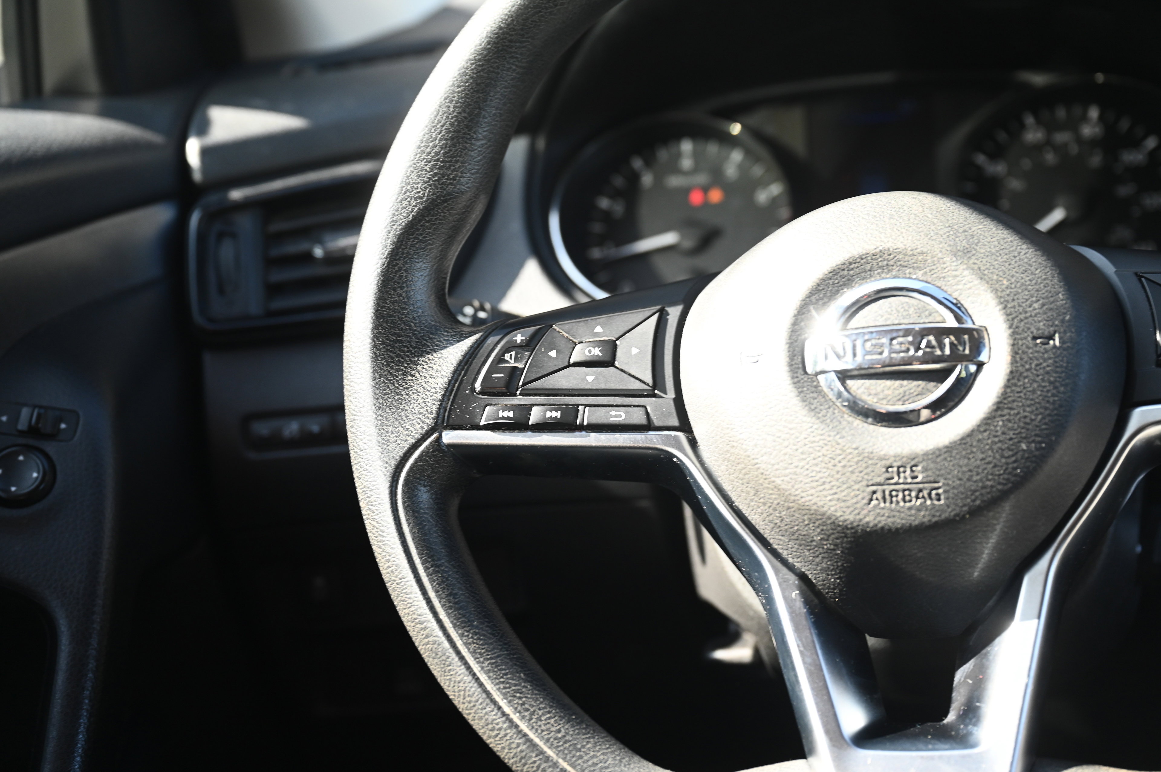 2019 Nissan Rogue Sport S photo 30