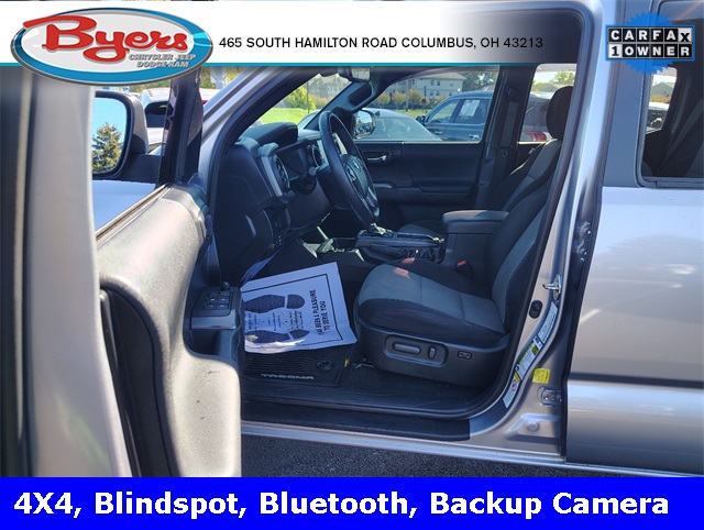 2020 Toyota Tacoma TRD Off-Road photo 2