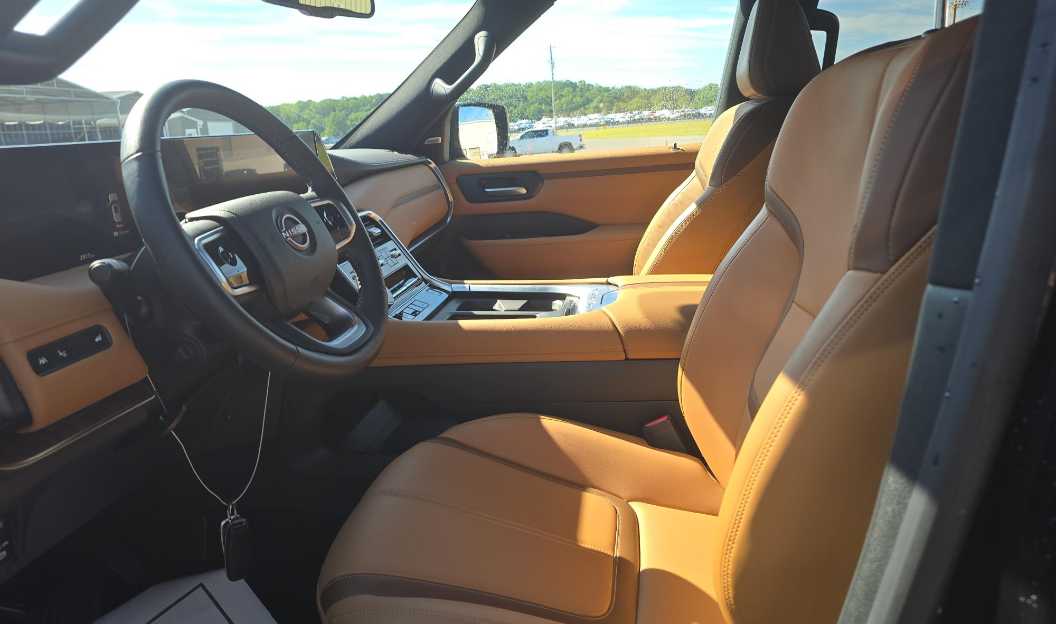 2025 Nissan Armada SL photo 2
