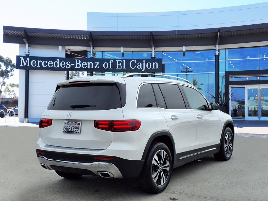 2025 Mercedes Benz GLB photo 3