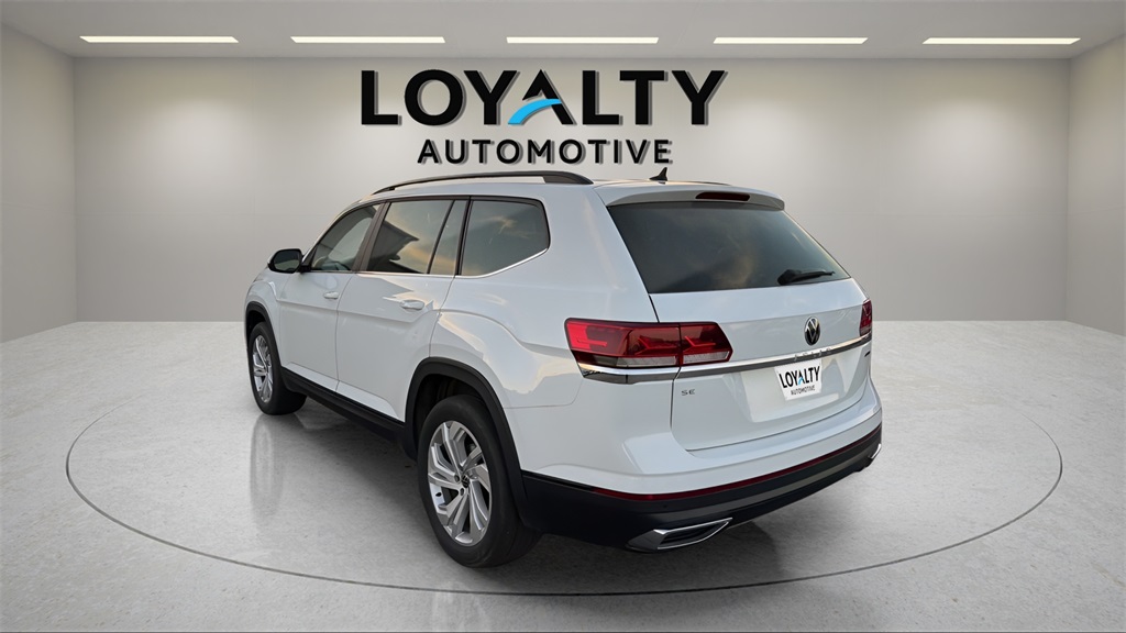 2022 Volkswagen Atlas SE Technology photo 2