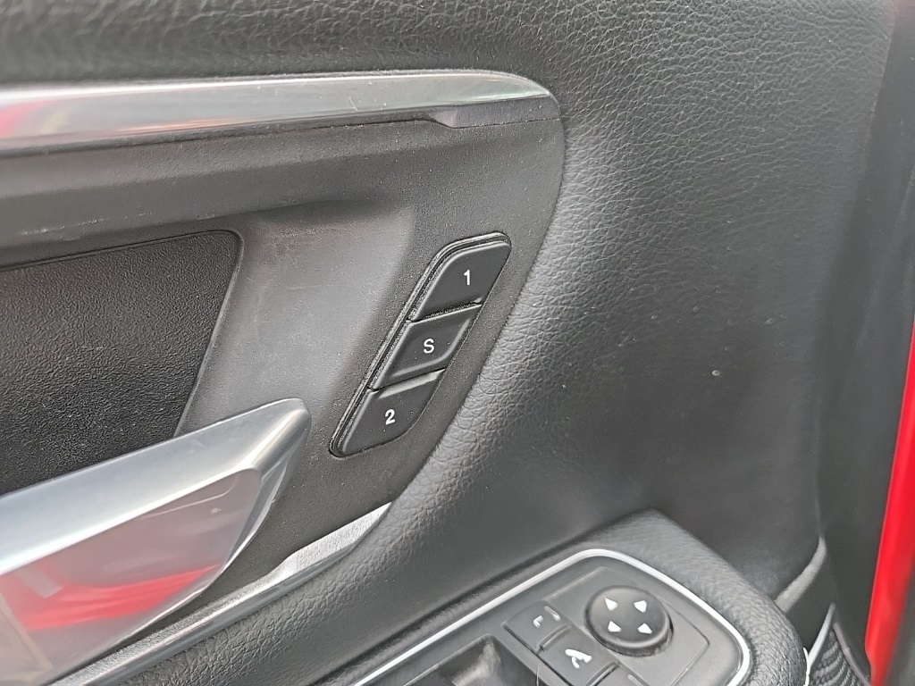 2020 Ram 1500 Laramie photo 37