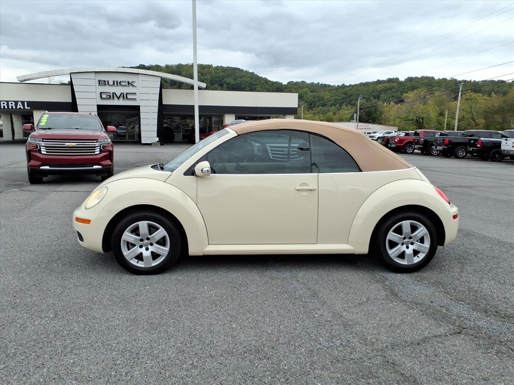 Used 2007 Volkswagen New Beetle 2.5 with VIN 3VWRF31Y57M401835 for sale in Johnson City, TN