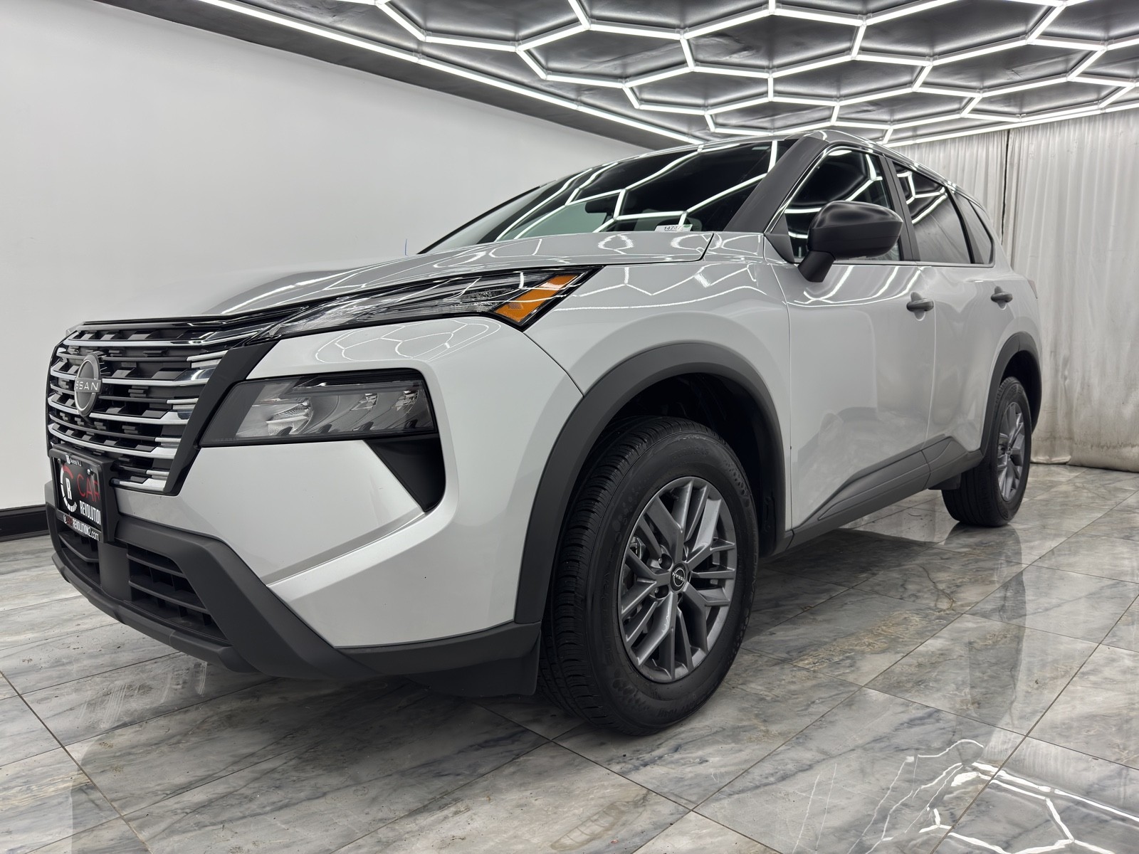 2024 Nissan Rogue S photo 3