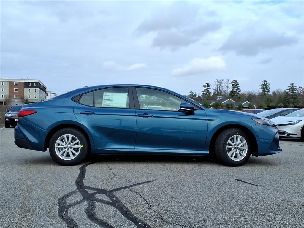 2026 Toyota Camry LE photo 3
