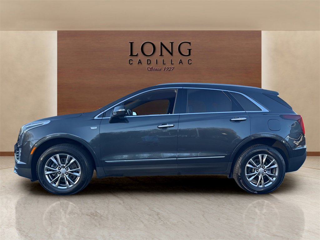 2022 Cadillac XT5 Premium Luxury photo 2