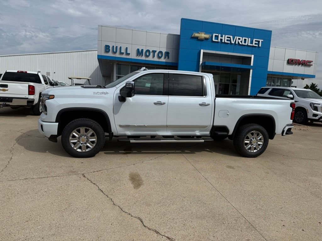 2026 Chevrolet Silverado 2500HD High Country's photo