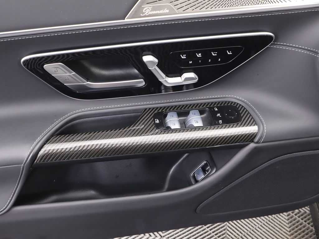 2022 Mercedes Benz SL AMG 63 photo 32