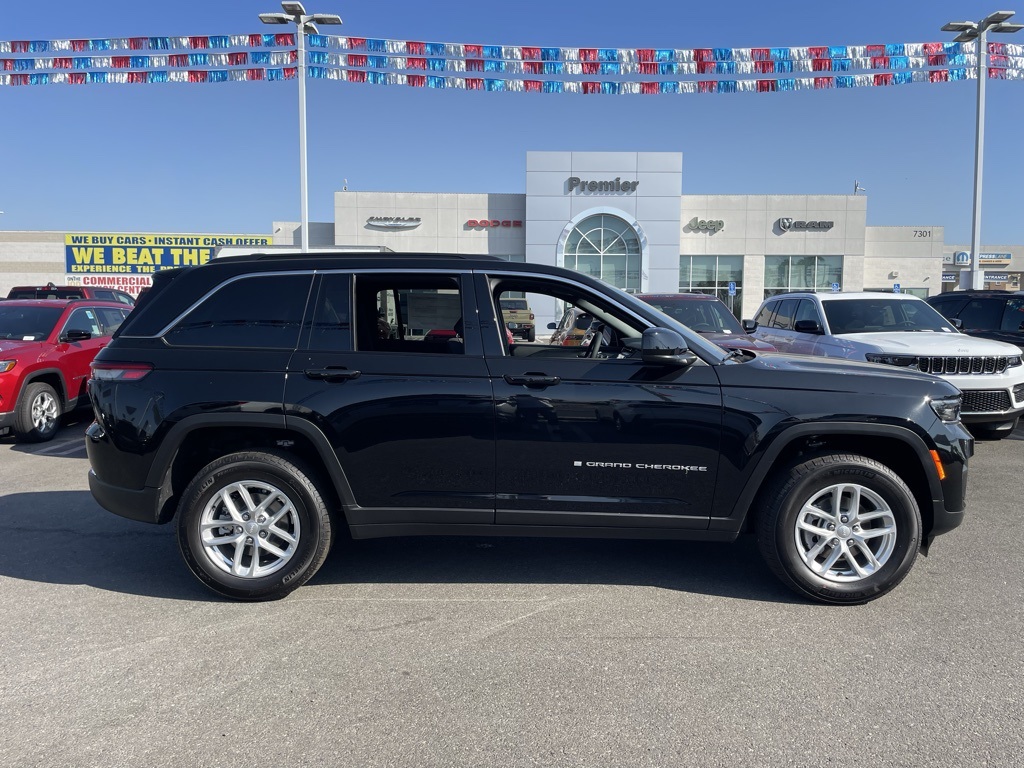2025 Jeep Grand Cherokee Laredo X photo 7