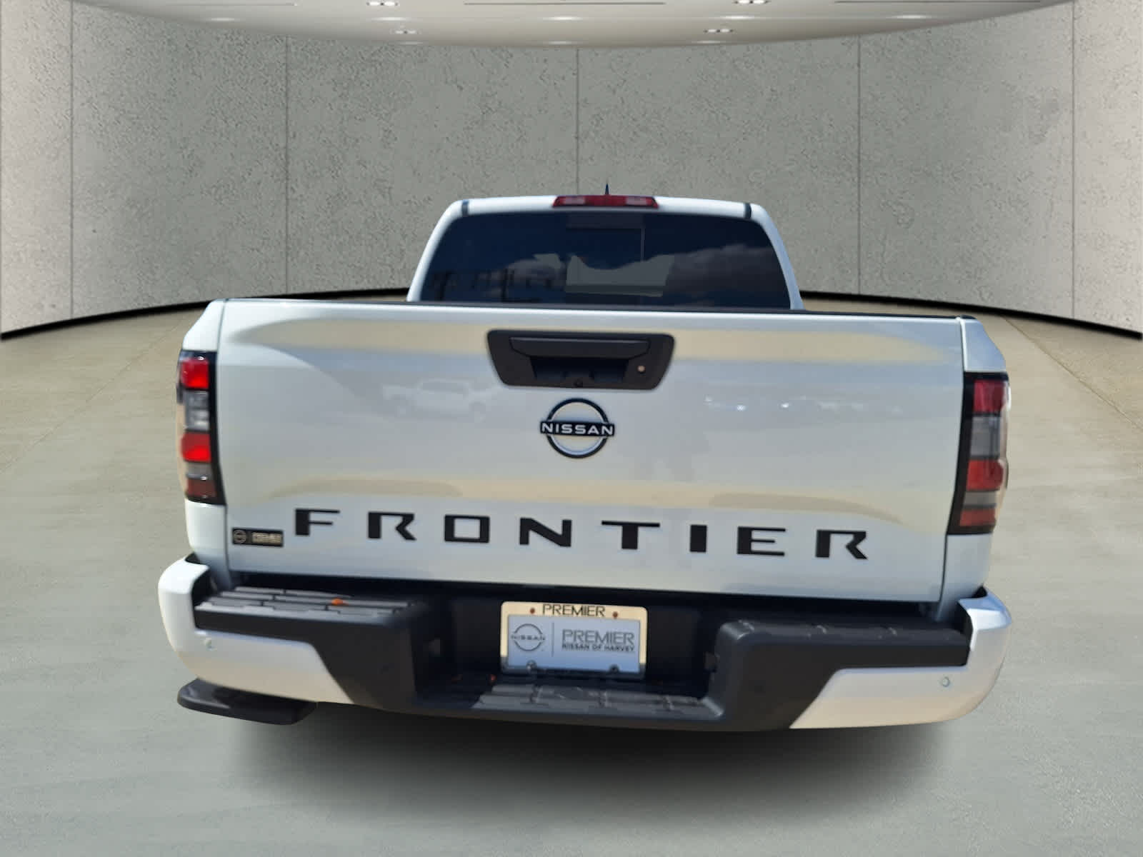 2026 Nissan Frontier Crew Cab SV photo 4