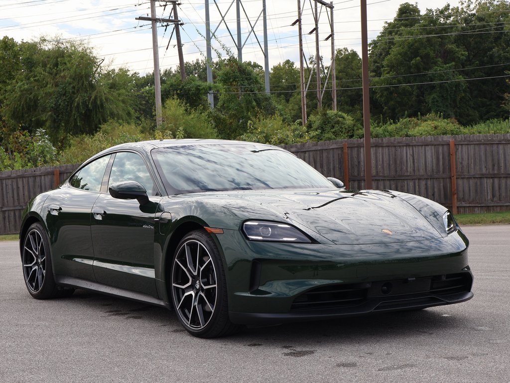2025 Porsche Taycan 4S photo 10