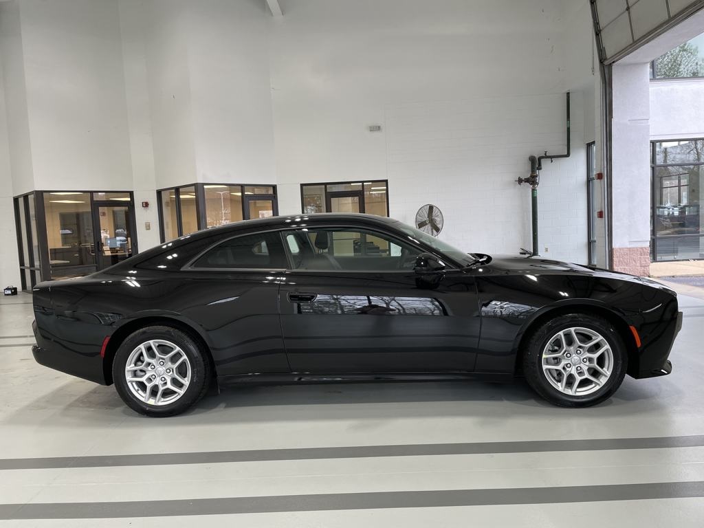 2025 Dodge Charger R/T photo 4