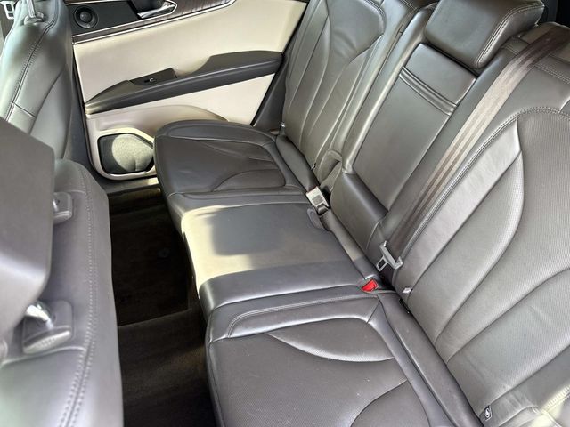 2019 Lincoln Nautilus Reserve photo 9
