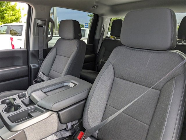 2024 Chevrolet Silverado 2500HD Custom photo 9