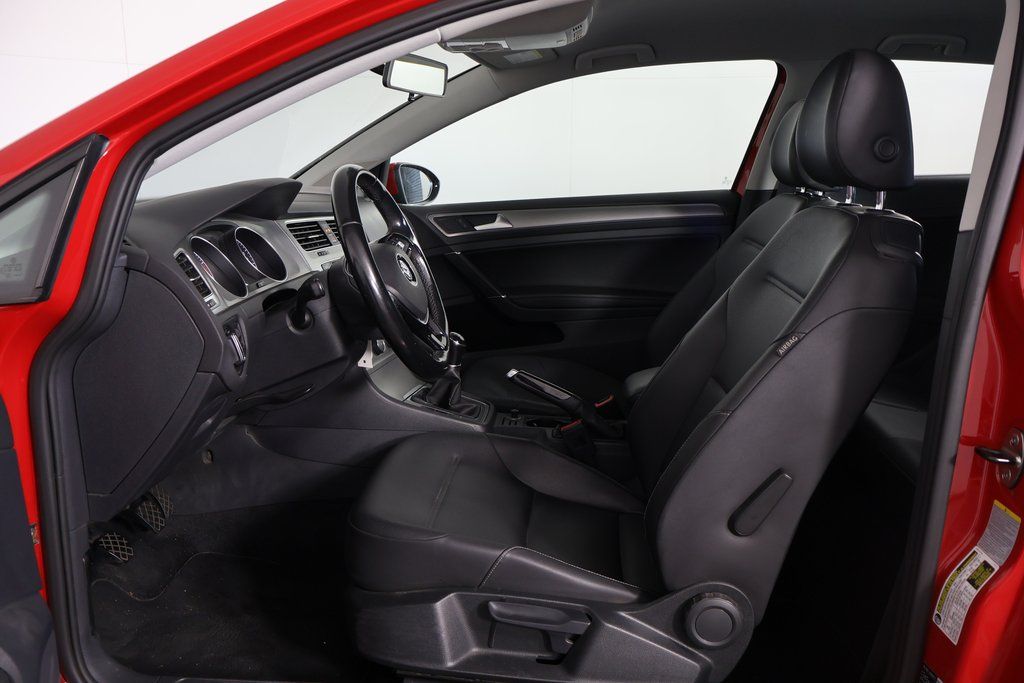 2015 Volkswagen Golf TSI S photo 8