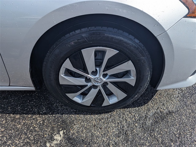 2019 Nissan Altima 2.5 S photo 16