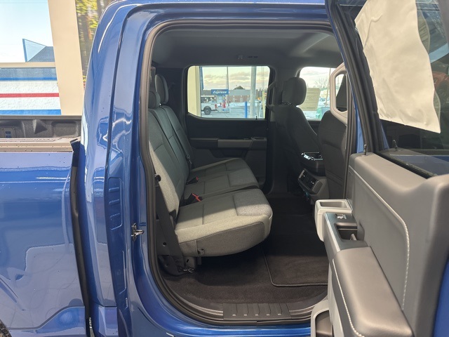 2025 Ford F-150 XLT photo 48