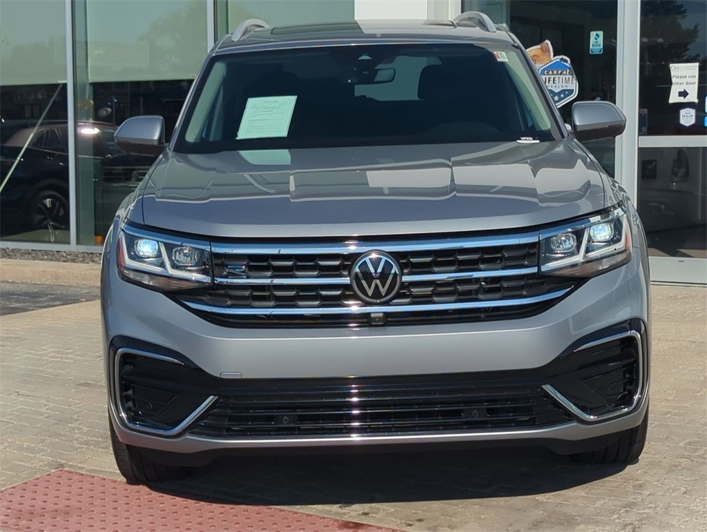 2022 Volkswagen Atlas V6 SEL Premium R-Line photo 2