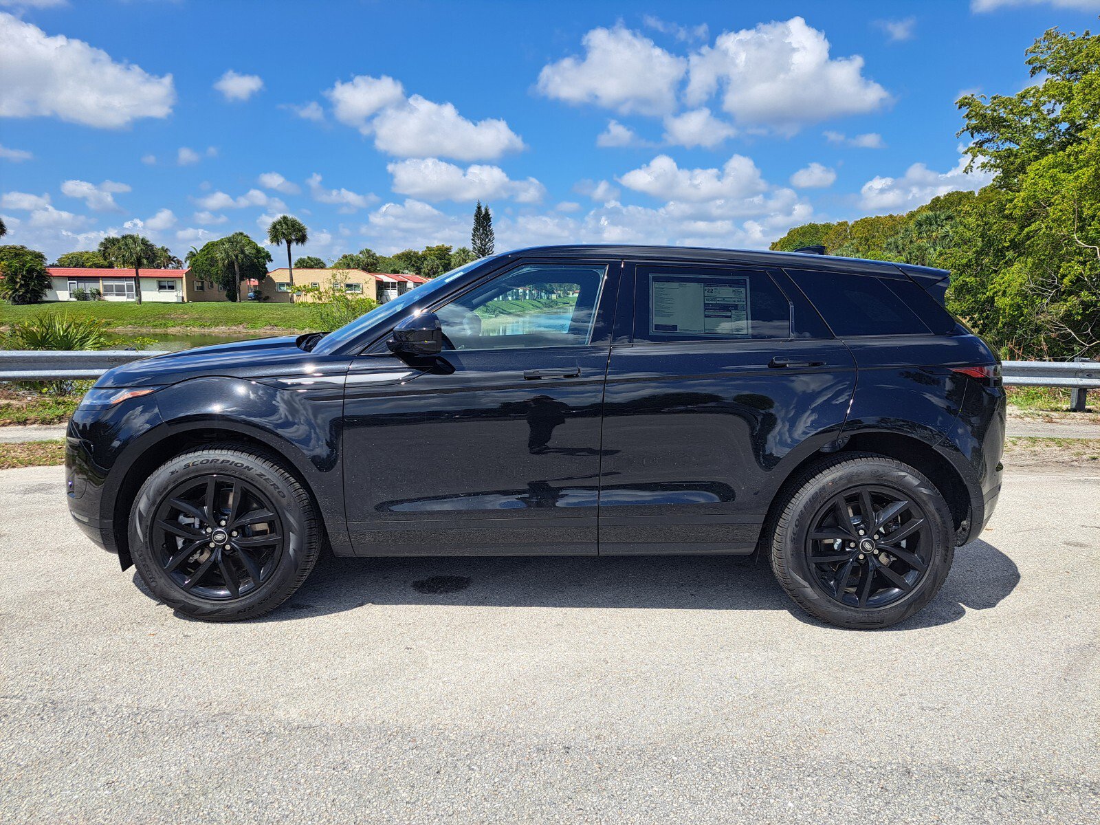 2026 Land Rover Range Rover Evoque S photo 5