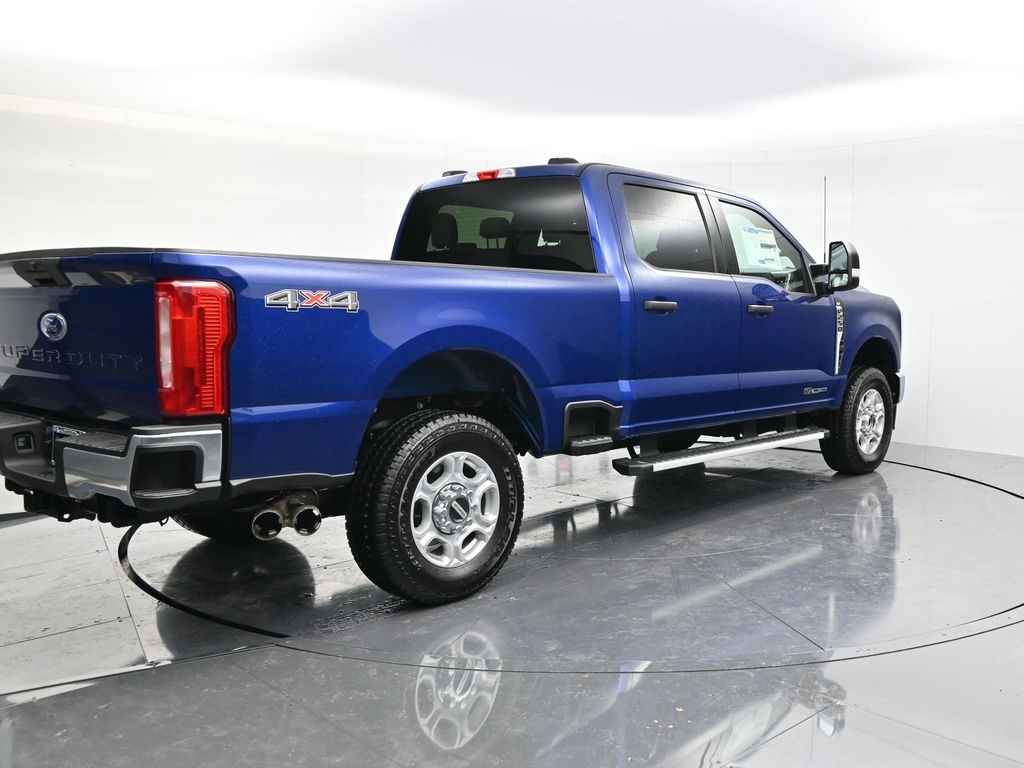 2026 Ford F-250 XLT photo 4