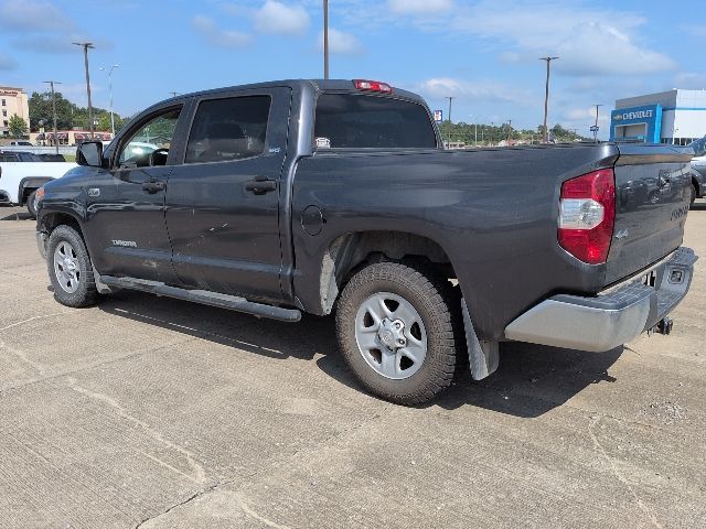 2017 Toyota Tundra SR5 photo 2