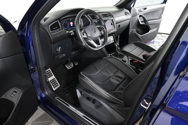 2022 Volkswagen Tiguan SEL Premium R-Line photo 17