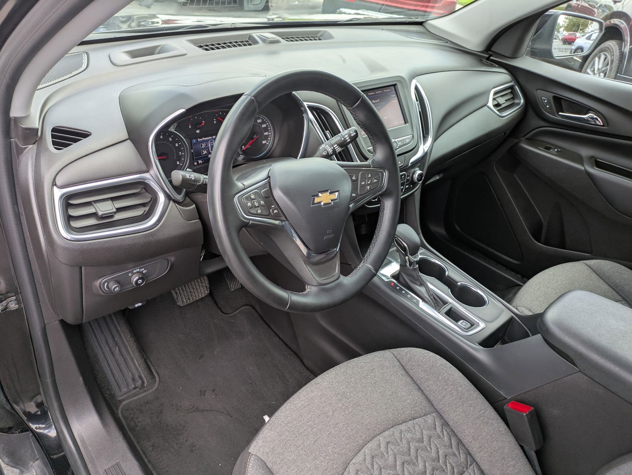 2024 Chevrolet Equinox LT photo 10