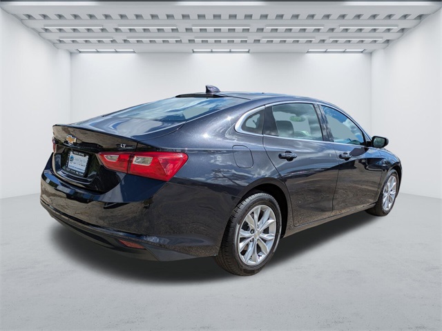 2023 Chevrolet Malibu 1LT photo 3