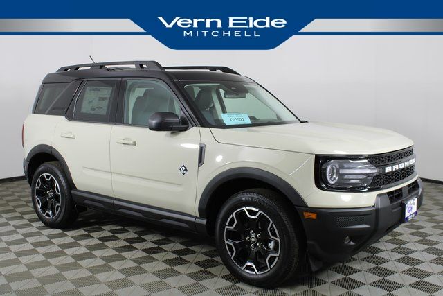 2025 Ford Bronco Sport Outer Banks's photo