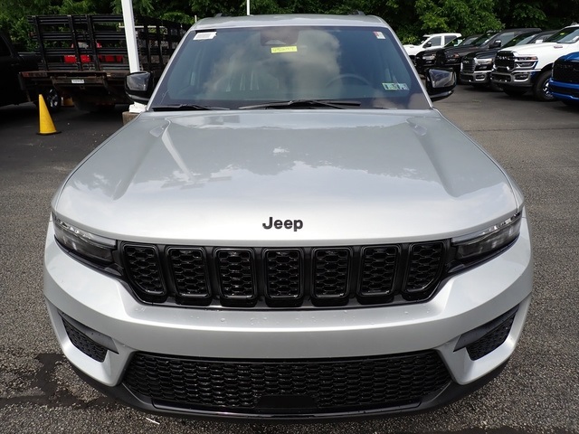 2025 Jeep Grand Cherokee Altitude X photo 9