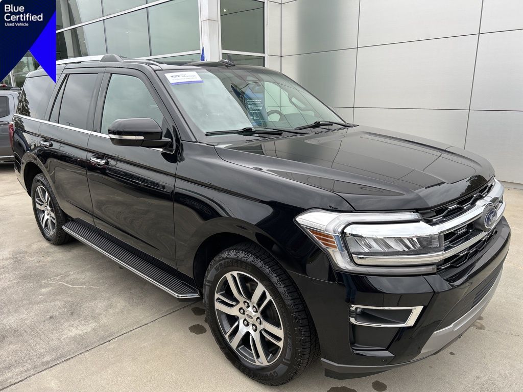 2023 Ford Expedition Limited's photo