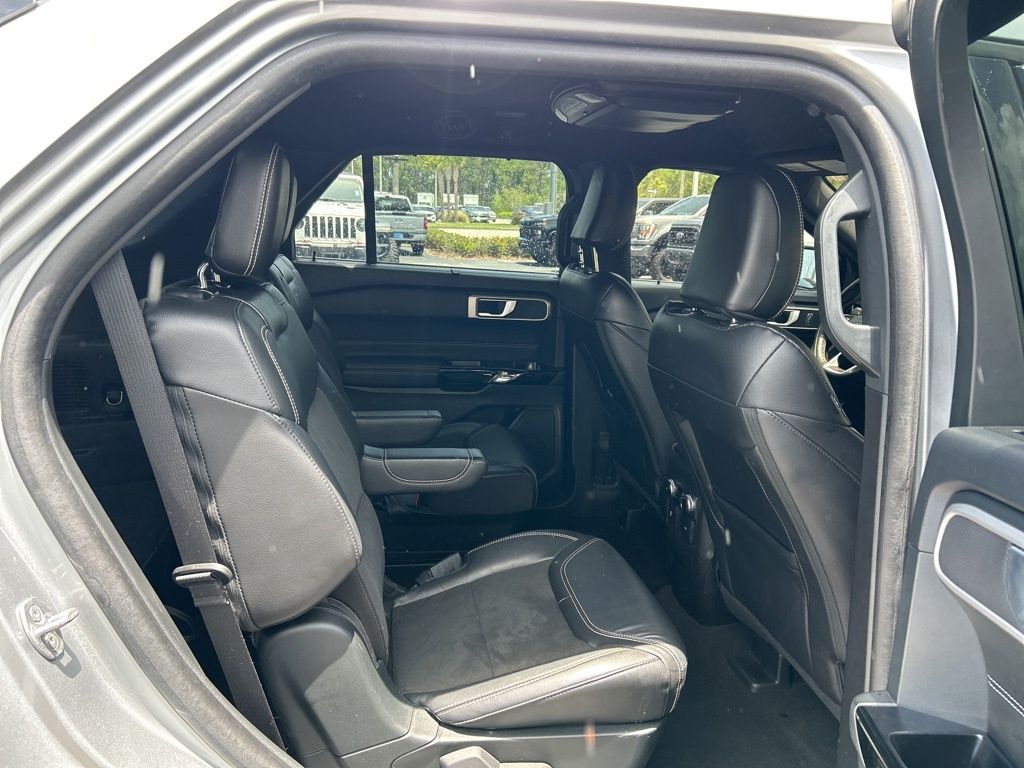 2023 Ford Explorer ST photo 41