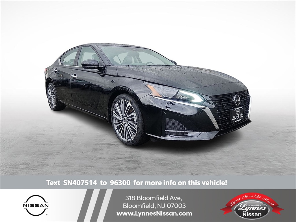 2025 Nissan Altima SL's photo