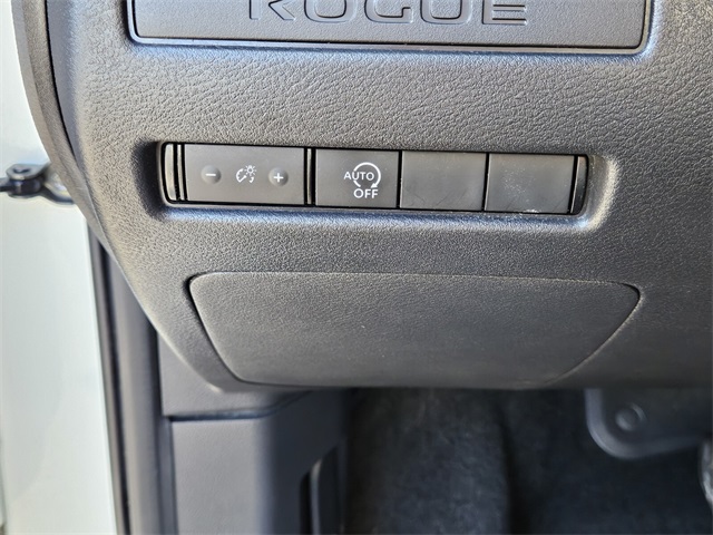 2024 Nissan Rogue S photo 29