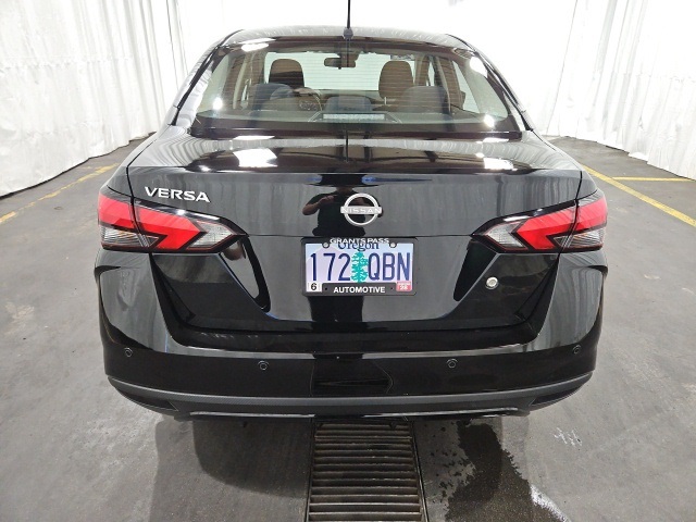 2024 Nissan Versa 1.6 S photo 4