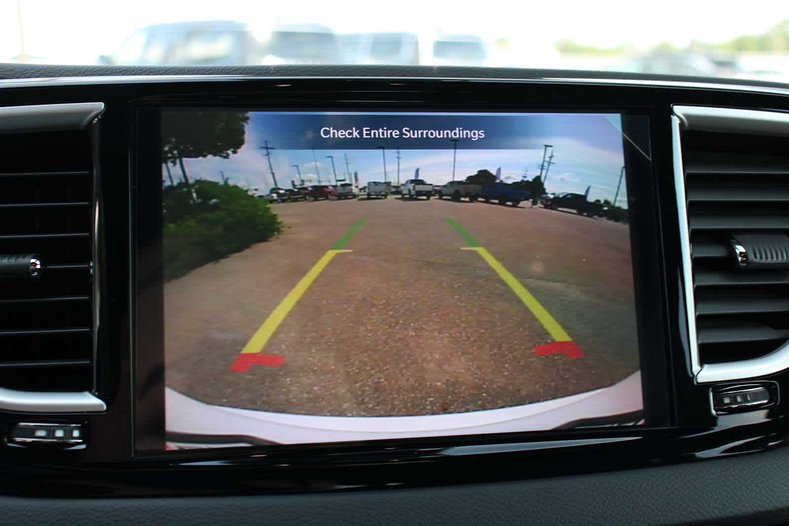 2025 Chrysler Voyager LX photo 25