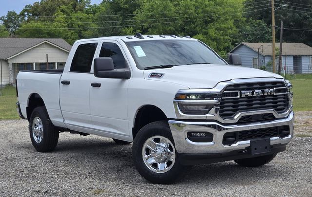 2025 Ram 2500 Tradesman photo 2