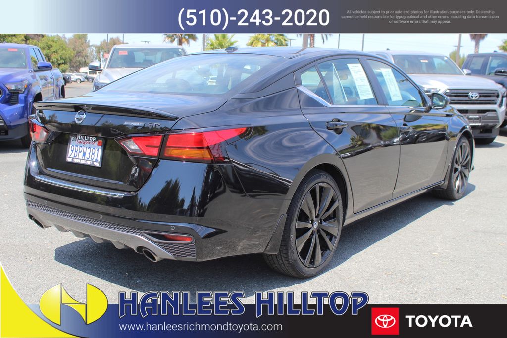 2022 Nissan Altima 2.5 SR photo 5