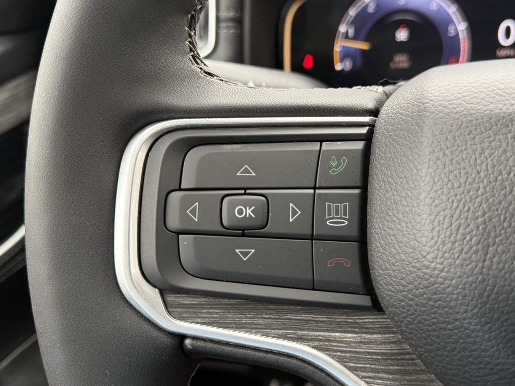 2024 Jeep Wagoneer L Series II photo 31