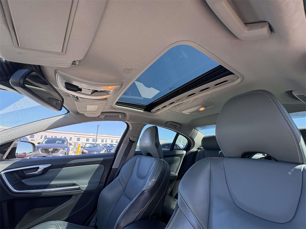 2014 Volvo S60 T5 photo 7