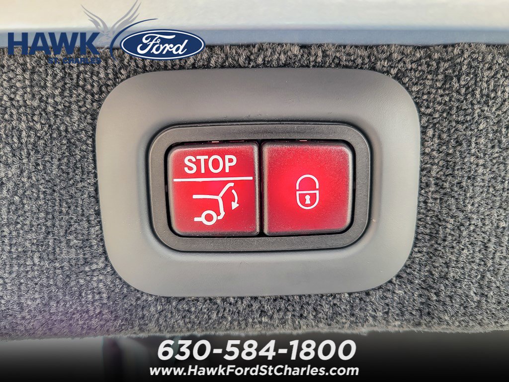 2025 ASTON MARTIN DBX - Image 18