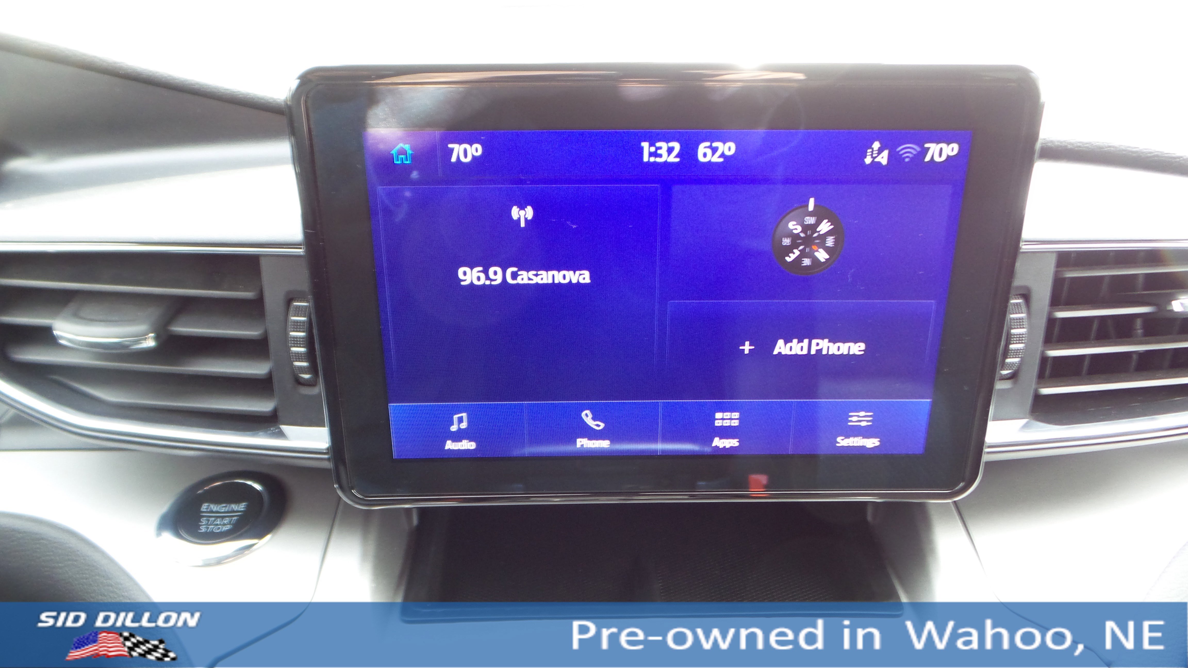 2022 Ford Explorer XLT photo 10