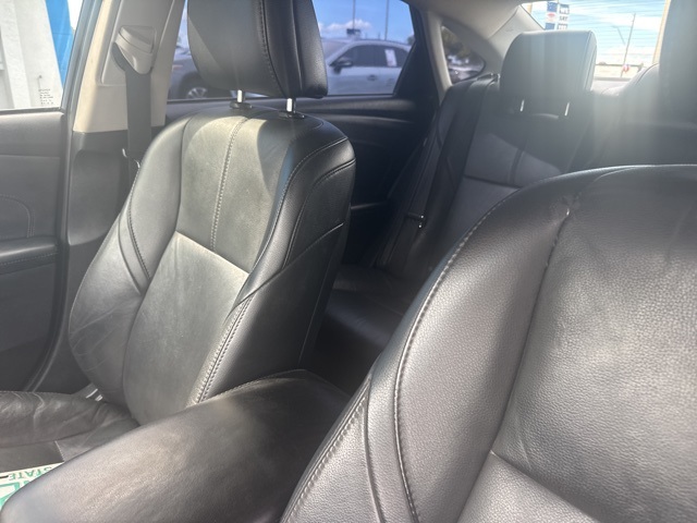 2016 Toyota Avalon Limited photo 9