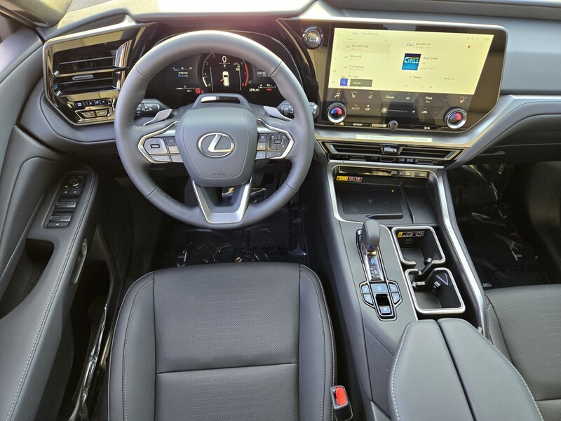 2026 Lexus TX 350 photo 8