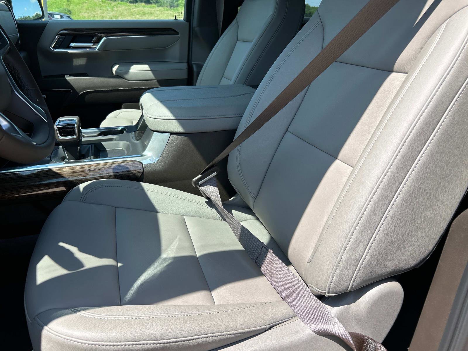 2025 Chevrolet Silverado 1500 RST photo 20